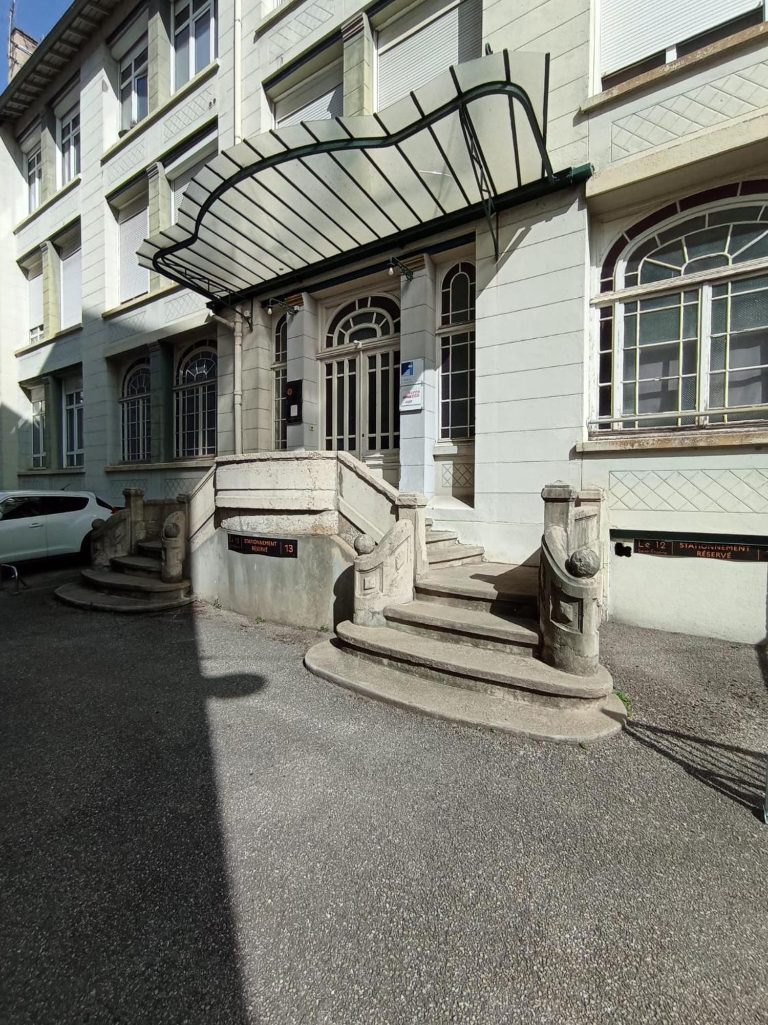 Le 12 Wifi Cosy Parking Gratuit Apartamento Saint-Etienne  Exterior foto