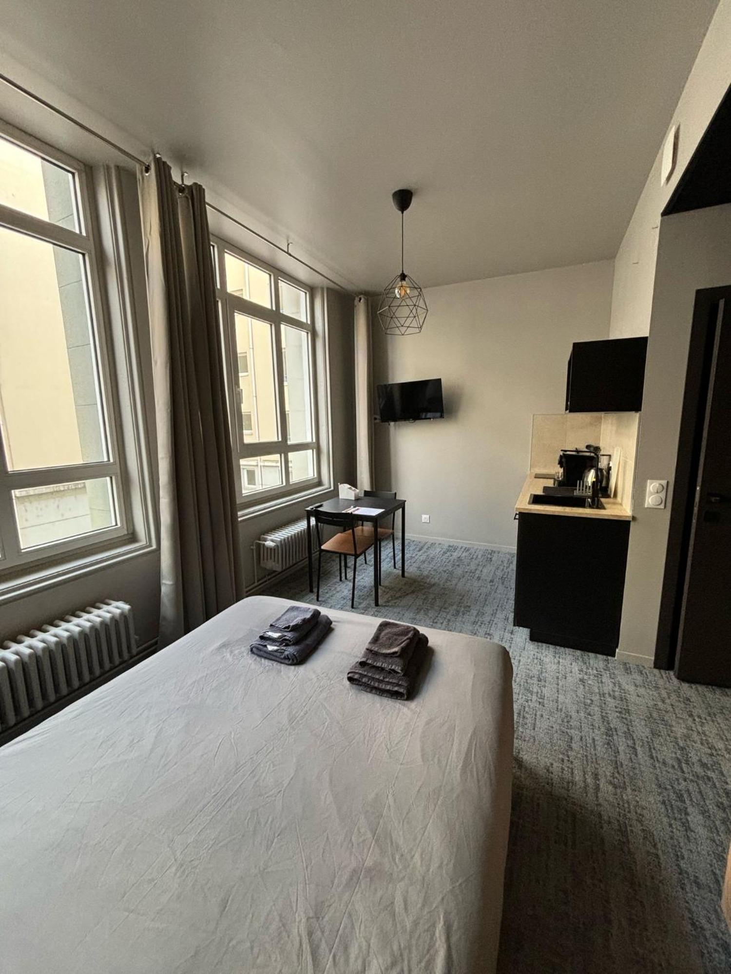 Le 12 Wifi Cosy Parking Gratuit Apartamento Saint-Etienne  Exterior foto